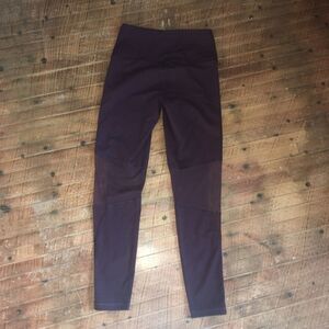 Victoria’s Sport S Knockout tight fit leggings
